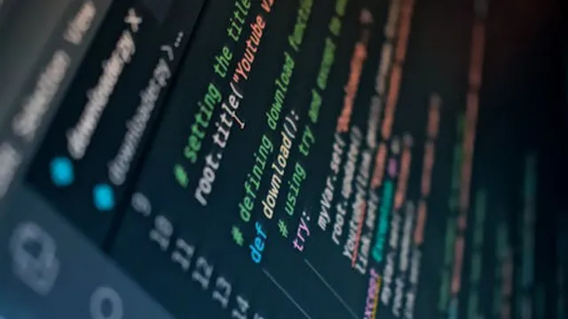 Como os Engenheiros de Manchester Fizeram os Bits Comportar-se