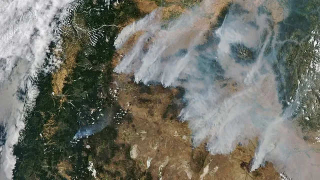 Fumaça Cobre Oregon: Incêndios Aumentam e Preocupam Autoridades