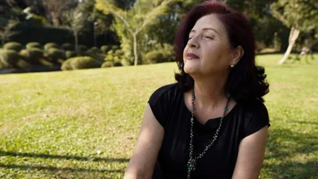 O Ponto de Quebra da Meia Idade nos EUA: Conhecendo a Criação de um Grave Proble