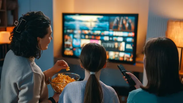 Plex vs Jellyfin vs Emby: Como Comparar os Servidores de Mídia