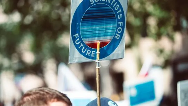 Valores na Ciência: Além das Políticas